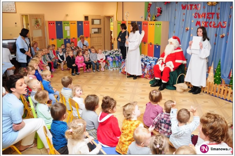 Wizyta Mikołaja w żłobku - zdjęcie 3