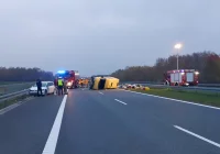 Śmiertelny wypadek na autostradzie pod Tarnowem; zginęło dziecko - zdjęcie główne