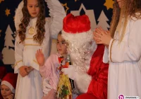 Jak co roku, święty Mikołaj gościł w Szkole Podstawowej Nr 2 w Siekierczynie. - zdjęcie główne