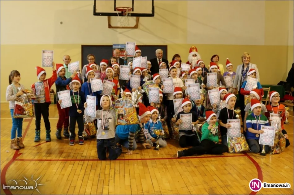 IV Mikołajkowy Turniej Szachowy - zdjęcie 4