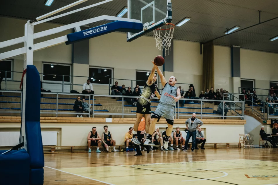 Regis wyjeżdża z tarczą - zdjęcie 4