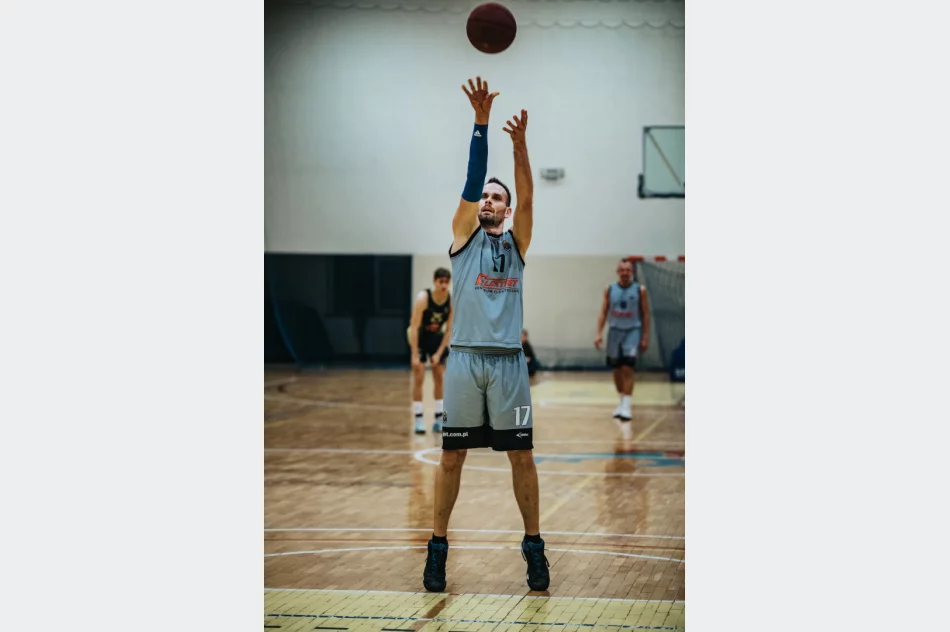 Regis wyjeżdża z tarczą - zdjęcie 9