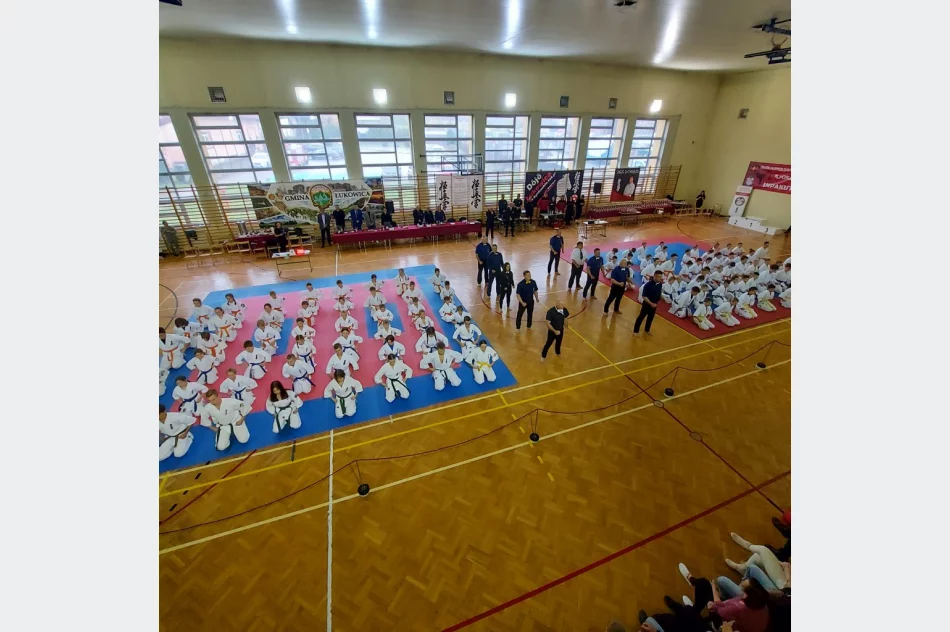 20 medali dla zawodników Limanowskiego Klubu Kyokushin Karate na Ogólnopolskim Turnieju o Inpakuto Cup 2022 - zdjęcie 3