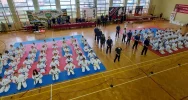20 medali dla zawodników Limanowskiego Klubu Kyokushin Karate na Ogólnopolskim Turnieju o Inpakuto Cup 2022 - zdjęcie 3
