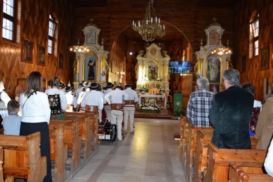 Po Zagórzańskich Dziedzinach niesie się Echo Gór - zdjęcie 10