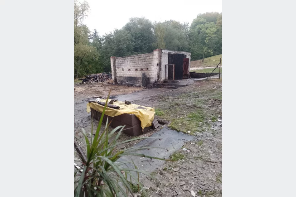 W pożarze stracili dom, zbierają materiały - zdjęcie 2