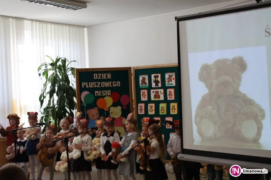 Światowy Dzień Pluszowego Misia w ZS nr 1 w Męcinie - zdjęcie 2