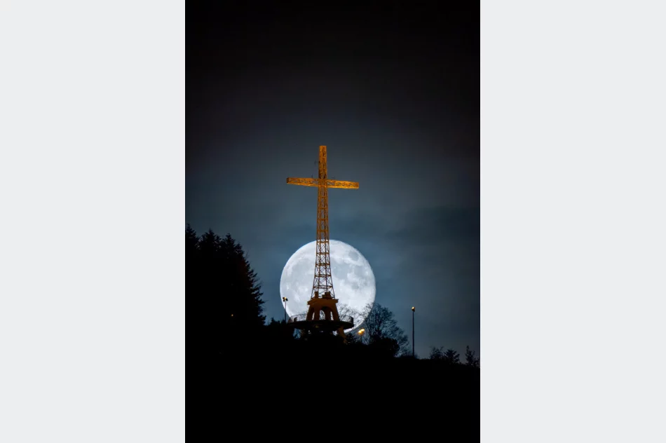 Dzisiejszy wschód Księżyca w Limanowej - zdjęcie 4