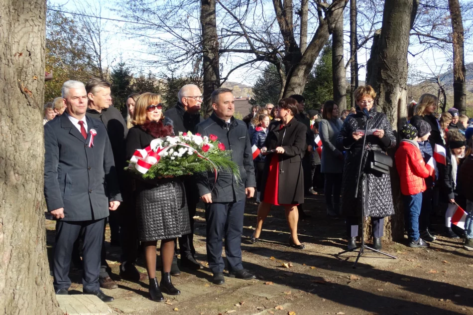 Obchody Święta Niepodległości w Łososinie Górnej - zdjęcie 4