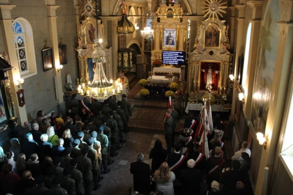 Obchody Święta Niepodległości w Łososinie Górnej - zdjęcie 12