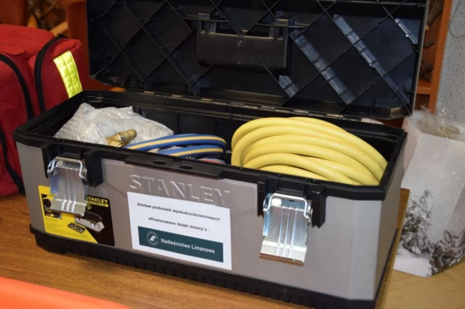 Dzięki dotacjom strażacy kupili sprzęt - zdjęcie 4