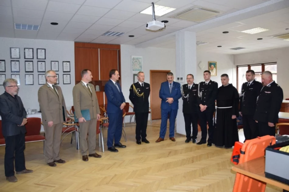 Dzięki dotacjom strażacy kupili sprzęt - zdjęcie 8