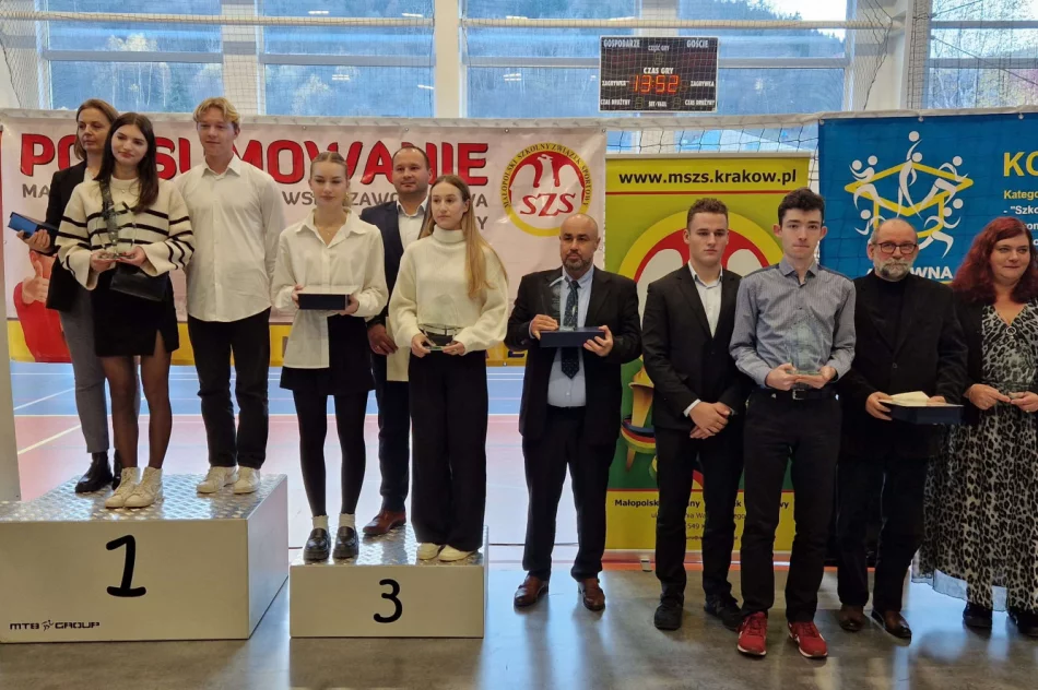 Podsumowanie Współzawodnictwa Sportowego Dzieci i Młodzieży Szkolnej M SZS: wyróżnienia dla najlepszych - zdjęcie 2