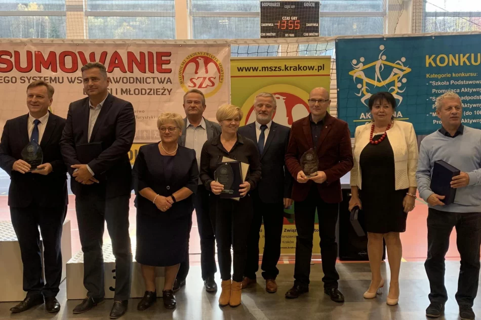 Podsumowanie Współzawodnictwa Sportowego Dzieci i Młodzieży Szkolnej M SZS: wyróżnienia dla najlepszych - zdjęcie 9