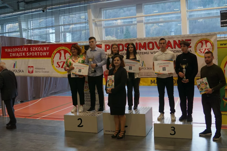 Podsumowanie Współzawodnictwa Sportowego Dzieci i Młodzieży Szkolnej M SZS: wyróżnienia dla najlepszych - zdjęcie 14