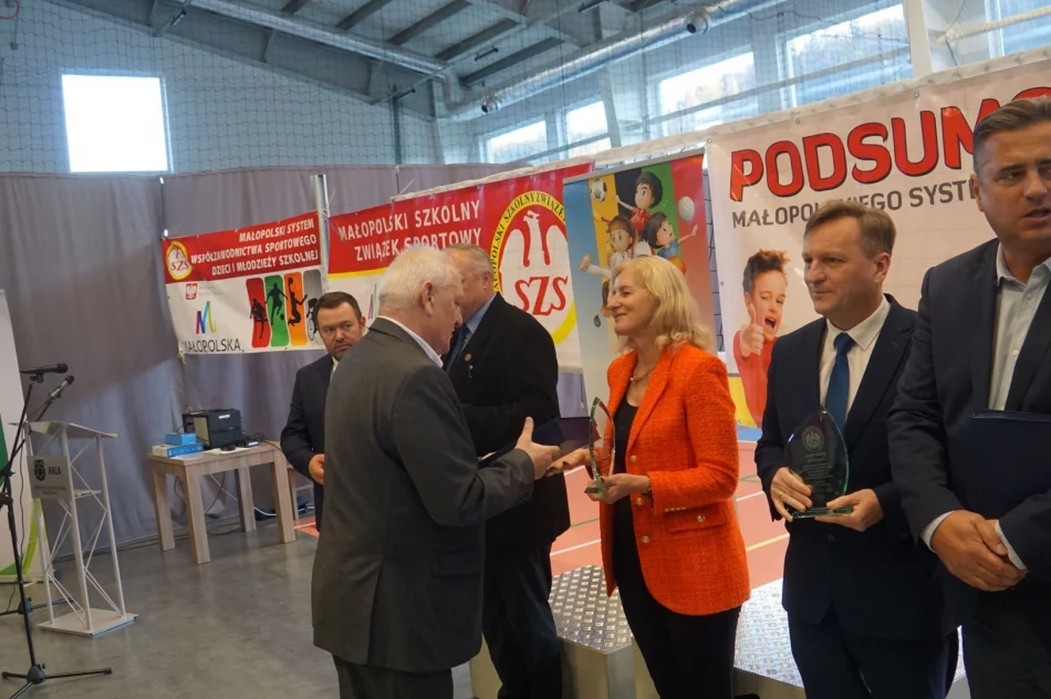 Podsumowanie Współzawodnictwa Sportowego Dzieci i Młodzieży Szkolnej M SZS: wyróżnienia dla najlepszych - zdjęcie 15