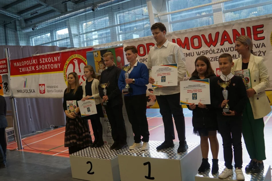 Podsumowanie Współzawodnictwa Sportowego Dzieci i Młodzieży Szkolnej M SZS: wyróżnienia dla najlepszych - zdjęcie 19