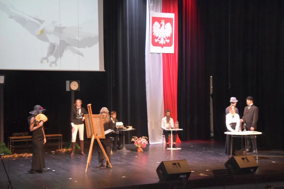 Uroczysta sesja Rady Miasta Limanowa z okazji Święta Niepodległości - zdjęcie 12