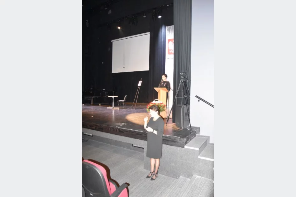 Uroczysta sesja Rady Miasta Limanowa z okazji Święta Niepodległości - zdjęcie 20