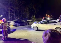 Zderzenie dwóch samochodów  - zdjęcie główne