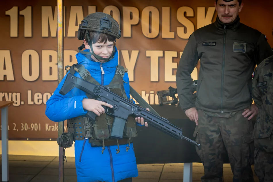 Obchody 104. rocznicy odzyskania przez Polskę niepodległości - zdjęcie 4