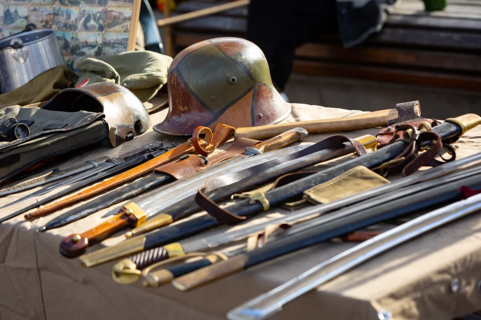 Obchody 104. rocznicy odzyskania przez Polskę niepodległości - zdjęcie 9