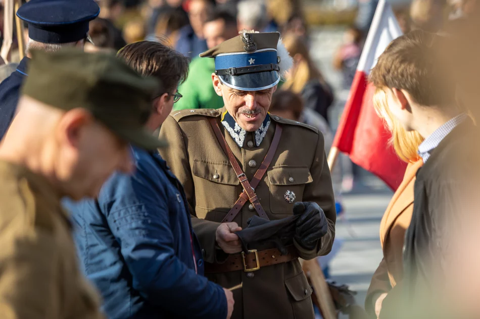 Obchody 104. rocznicy odzyskania przez Polskę niepodległości - zdjęcie 20