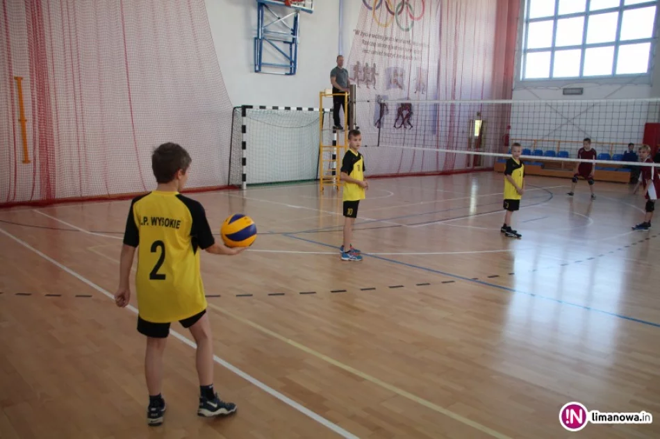 Chłopcy z Pisarzowej zwycięzcami Mistrzostw Gminy Limanowa w siatkówce! - zdjęcie 2