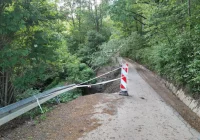 Mijają miesiące, żadnej z dróg jeszcze nie odbudowano - zdjęcie główne