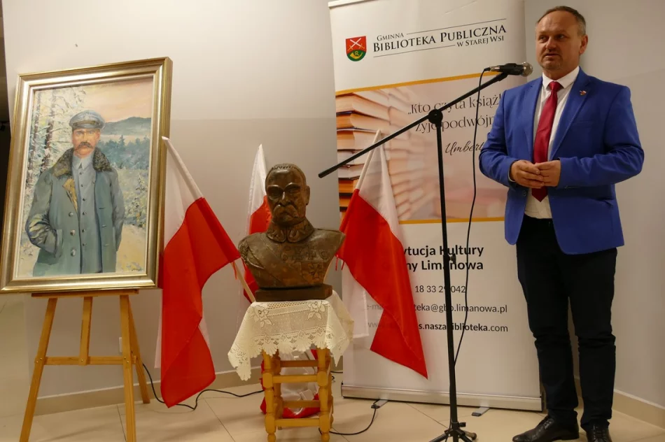 "Od przedszkola do seniora"- wieczornica patriotyczna w świetlicy w Pisarzowej - zdjęcie 3