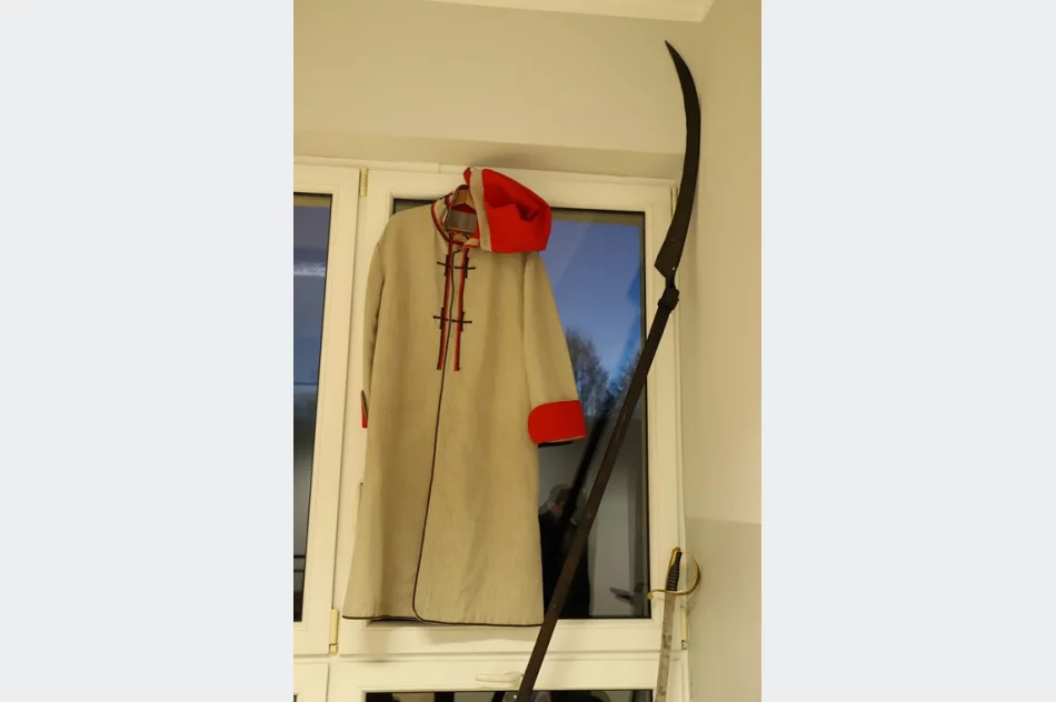 "Od przedszkola do seniora"- wieczornica patriotyczna w świetlicy w Pisarzowej - zdjęcie 12