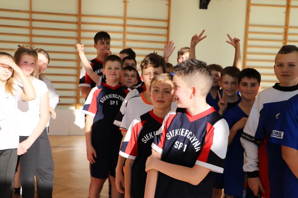 Znamy Mistrzów Gminy w Unihokeju Dzieci - zdjęcie 6