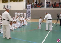 Seminarium z shihan Kenji Fujiwara (6 dan), uchi-dechi Masutatsu Oyamy - zdjęcie główne