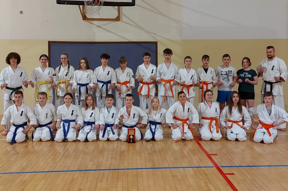 2 brązowe medale na 5 Wagowych Mistrzostwach Europy WKB w Dębicy dla zawodników Limanowskiego Klubu Kyokushin Karate - zdjęcie 7