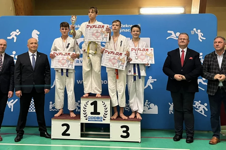 Tuzin medali podczas Otwartych Mistrzostw Powiatu Rybnickiego dla karateków ARS Klub Kyokushinkai - zdjęcie 5