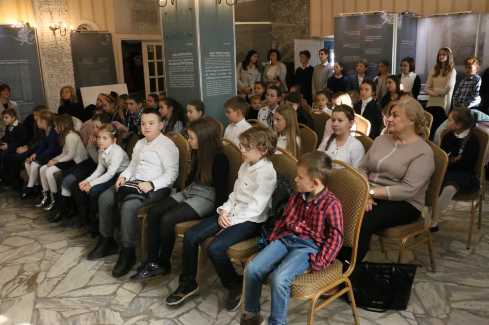 Uroczyste podsumowanie konkursu plastycznego „Młodzi Patrioci” - zdjęcie 15