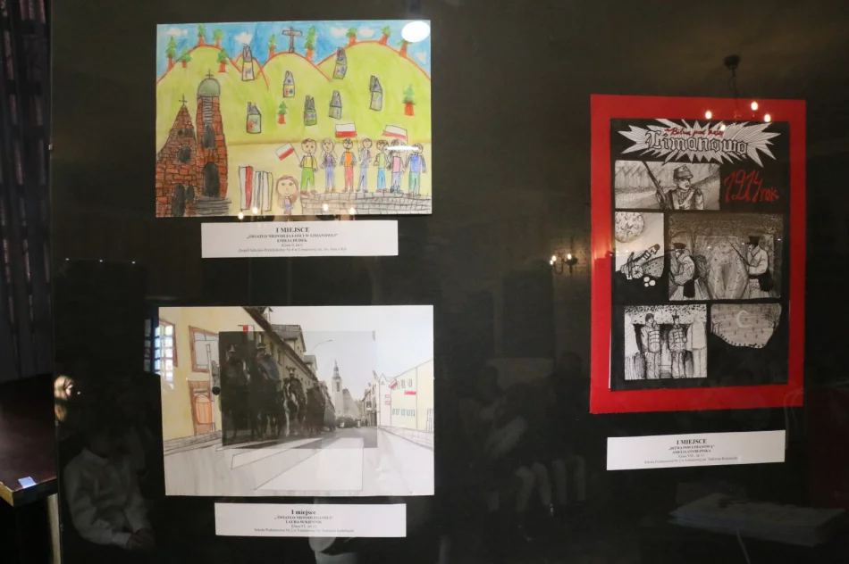 Uroczyste podsumowanie konkursu plastycznego „Młodzi Patrioci” - zdjęcie 20