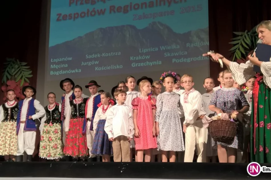 „Mali Męcinianie” jednym z najlepszych szkolnych zespołów regionalnych! - zdjęcie 4