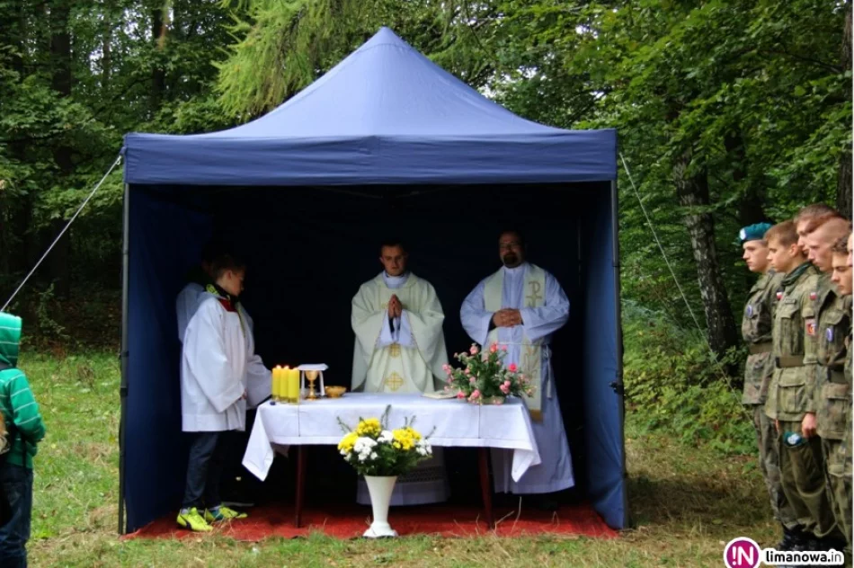 XXXIII Wieczorny Złaz Turystów Górskich na Golcowie - zdjęcie 4