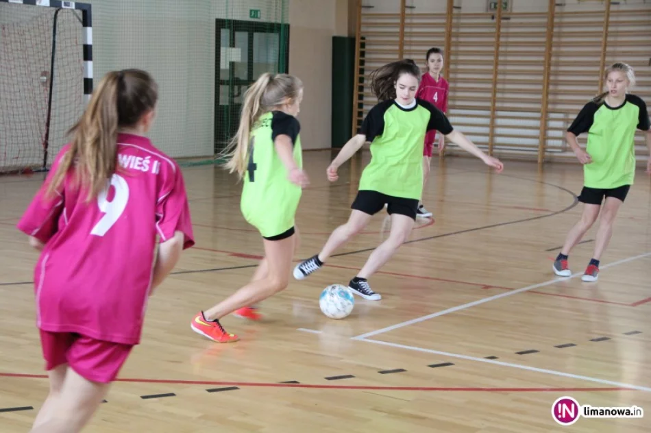 Dziewczęta ze Starej Wsi I bezkonkurencyjne! - zdjęcie 4