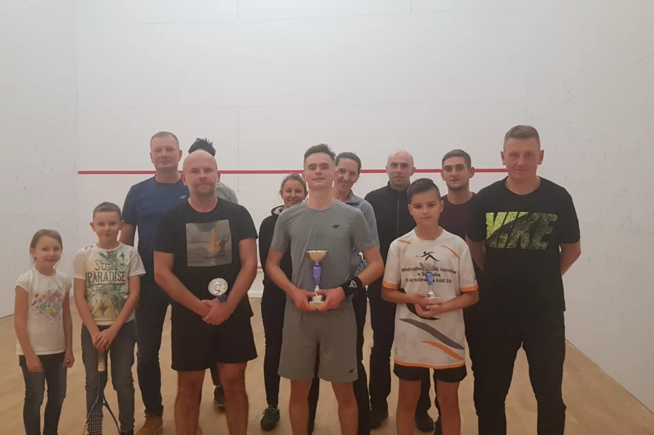 Nocny turniej  Squasha Limanowej  - zdjęcie 3