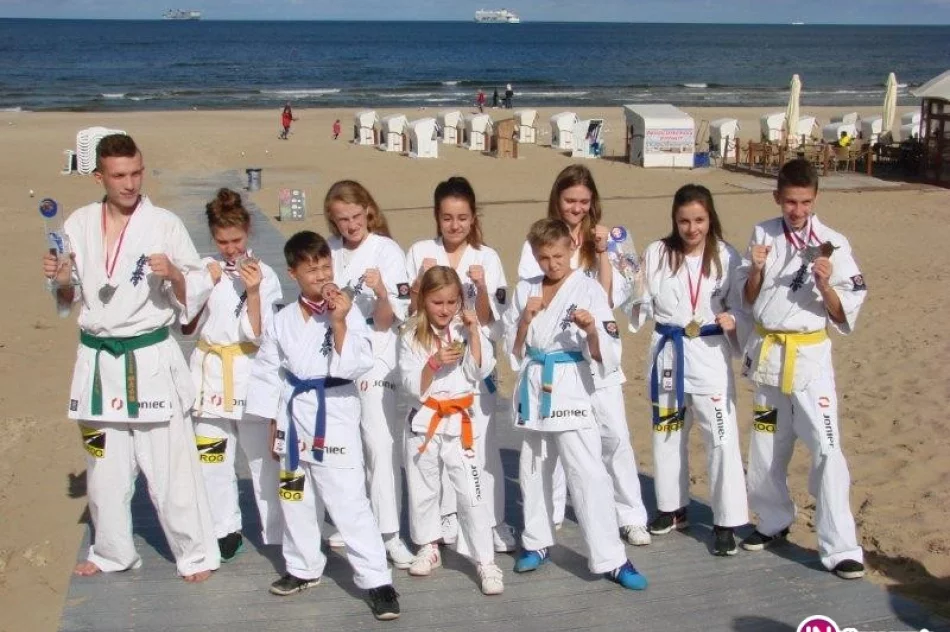 10 medali karateków ARS Klub Kyokushinkai Limanowa na rozpoczęcie nowego sezonu - zdjęcie 3