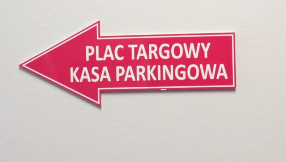 Zapełnia się nowy parking pod placem targowym - zdjęcie 1