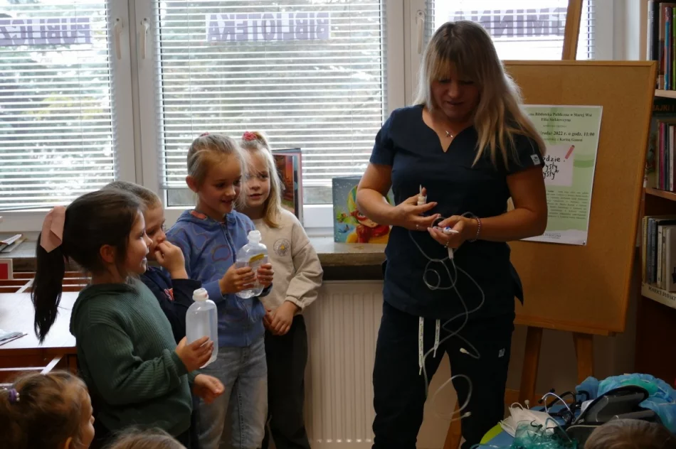 Przedstawiła twórczość i opowiedziała o swojej pracy - zdjęcie 3