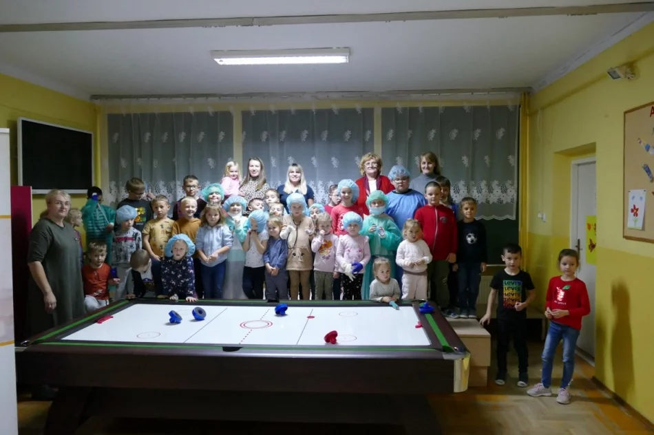 Przedstawiła twórczość i opowiedziała o swojej pracy - zdjęcie 5