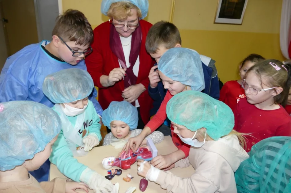 Przedstawiła twórczość i opowiedziała o swojej pracy - zdjęcie 7