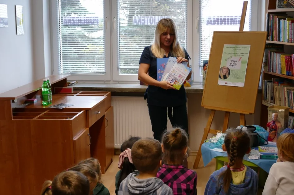 Przedstawiła twórczość i opowiedziała o swojej pracy - zdjęcie 9