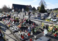 Prace remontowe przy kwaterze wojennej - zdjęcie główne