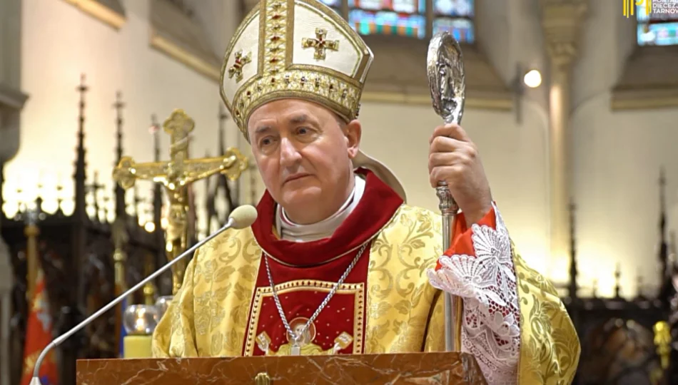 Biskup z Limanowej o upadku Europy i atakach na św. Jana Pawła II - zdjęcie 1