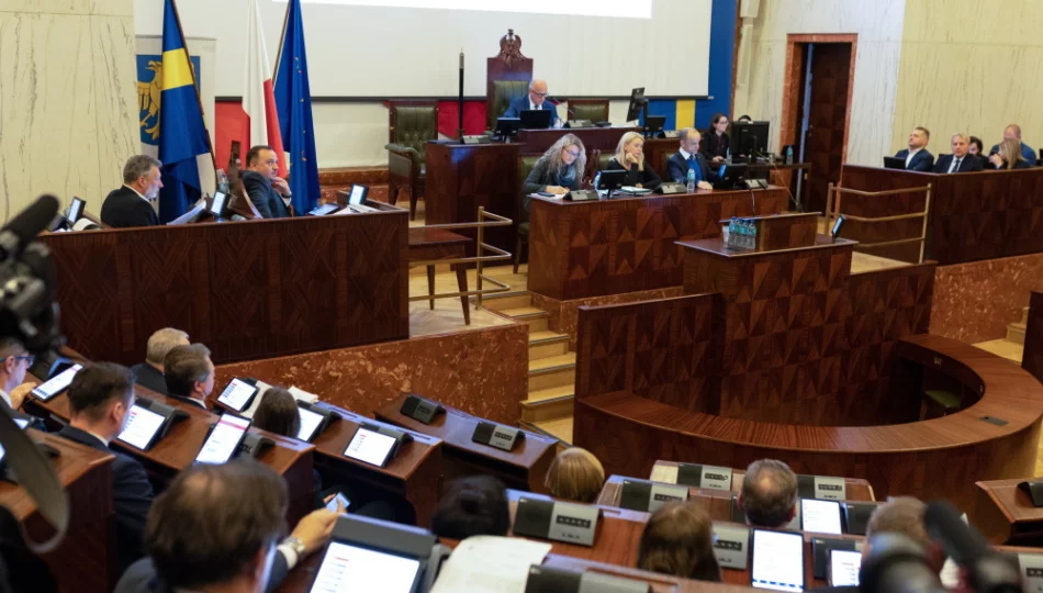 PiS utraciło większość w Sejmiku Woj. Śląskiego; marszałek głosował z dotychczasową opozycją - zdjęcie 1